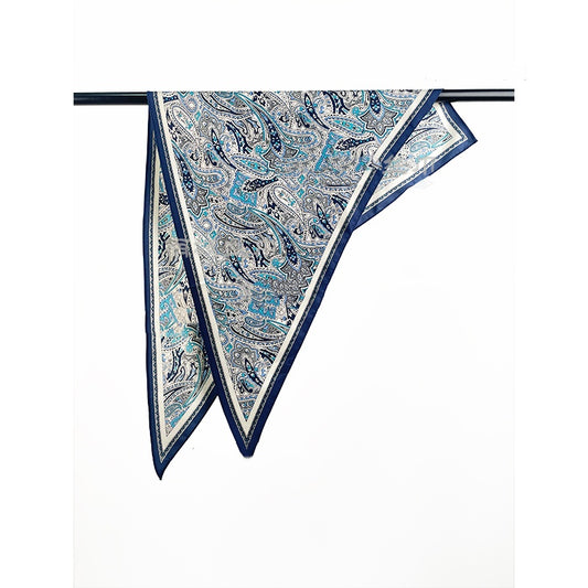 Triangle scarf, versatile and stylish paisley