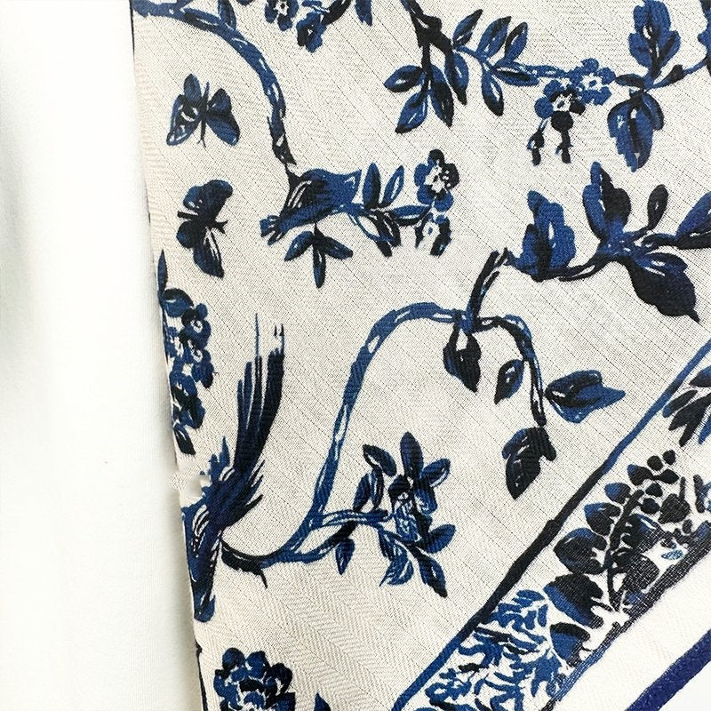 Sketch blue and white Chinese style blue and white porcelain velvet warm scarf