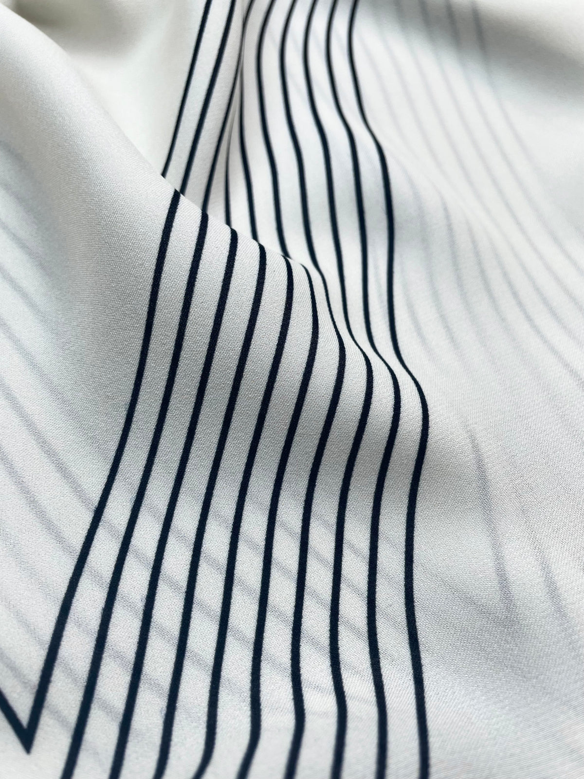 Striped diamond-shaped silk scarf, 55cm*130cm
