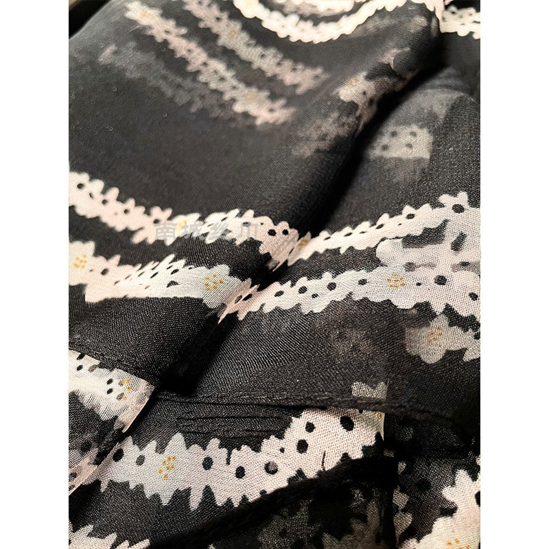 Woven black color-blocked long ribbon gift