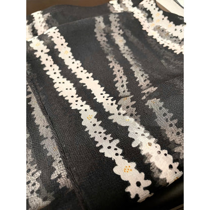 Woven black color-blocked long ribbon gift
