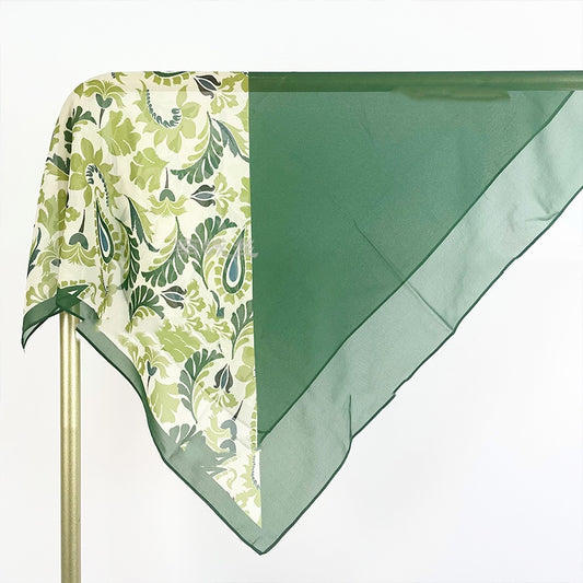 Triangular Bandana-Print Patchwork Scarf