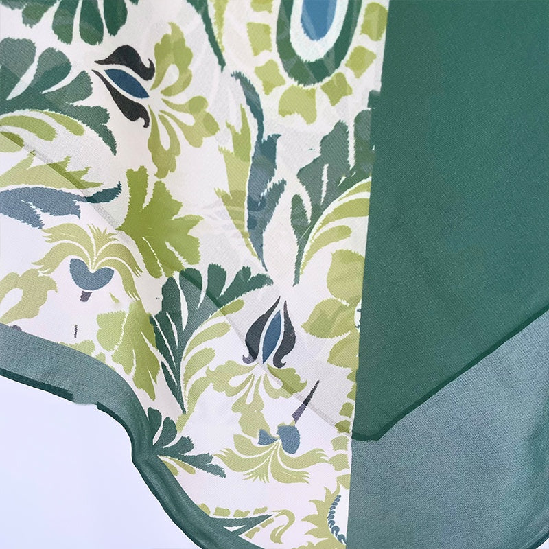 Triangular Bandana-Print Patchwork Scarf