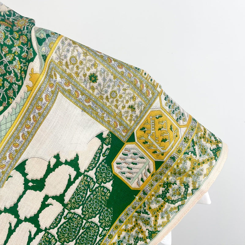 Persian carpet velvet warm scarf