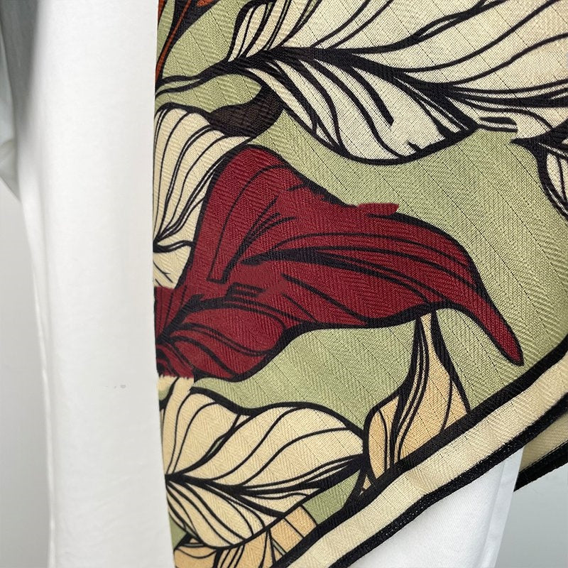 Retro scarf in the style of oil painting from the novel "Floating Life Chronicles"