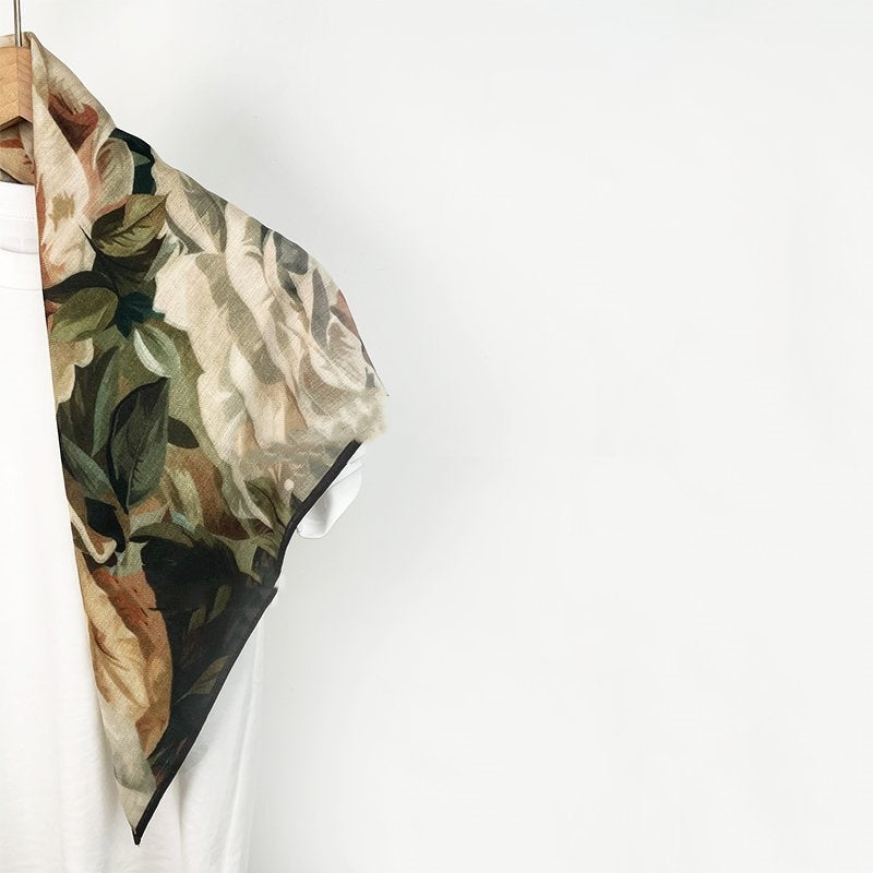 Rose Story Medieval Oil Painting Style Velvet Warm Scarf