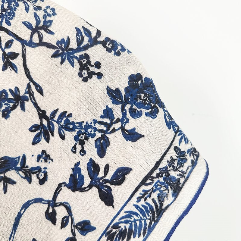 Sketch blue and white Chinese style blue and white porcelain velvet warm scarf