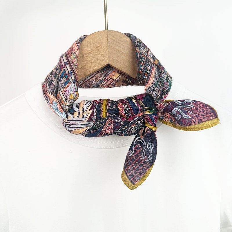 [Sanskrit] Autumn and winter new art retro ethnic style literary velvet feel warm scarf 65*65