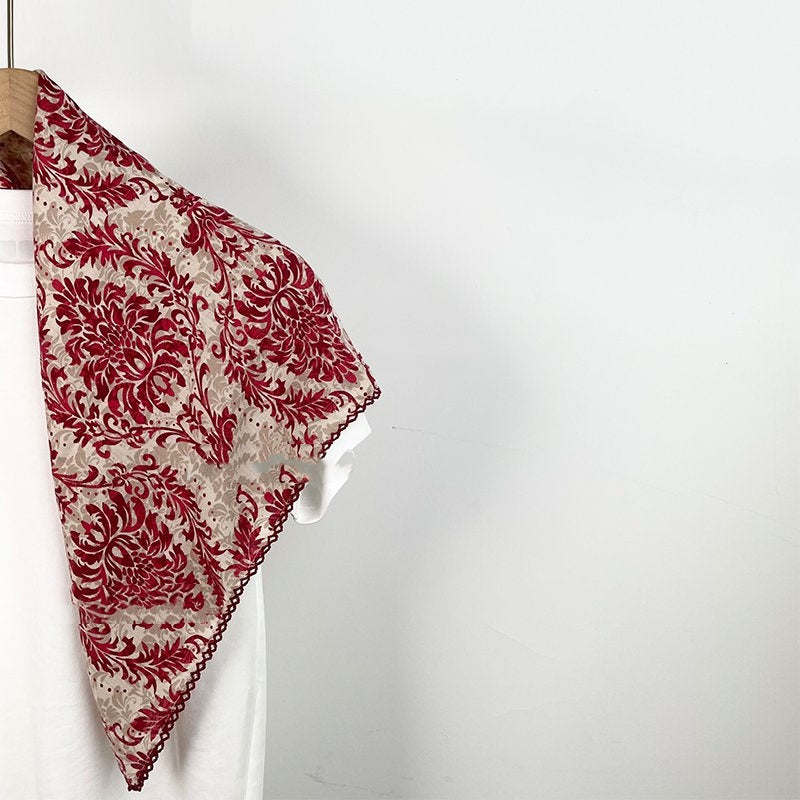 Chuanhua Artistic Scarf that Makes Skin Look Brighter